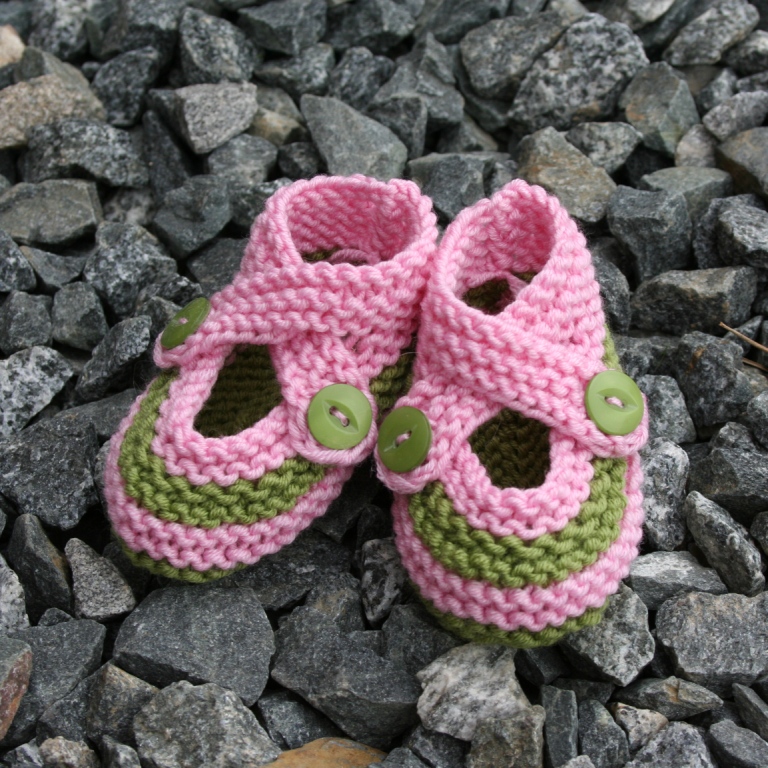 Pletené botičky pro miminko z MERINO vlny, růžovozelené