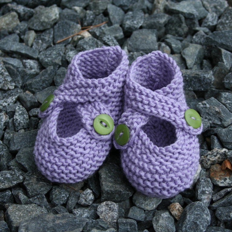 Pletené capáčky pro miminko z MERINO vlny, sv. fialové