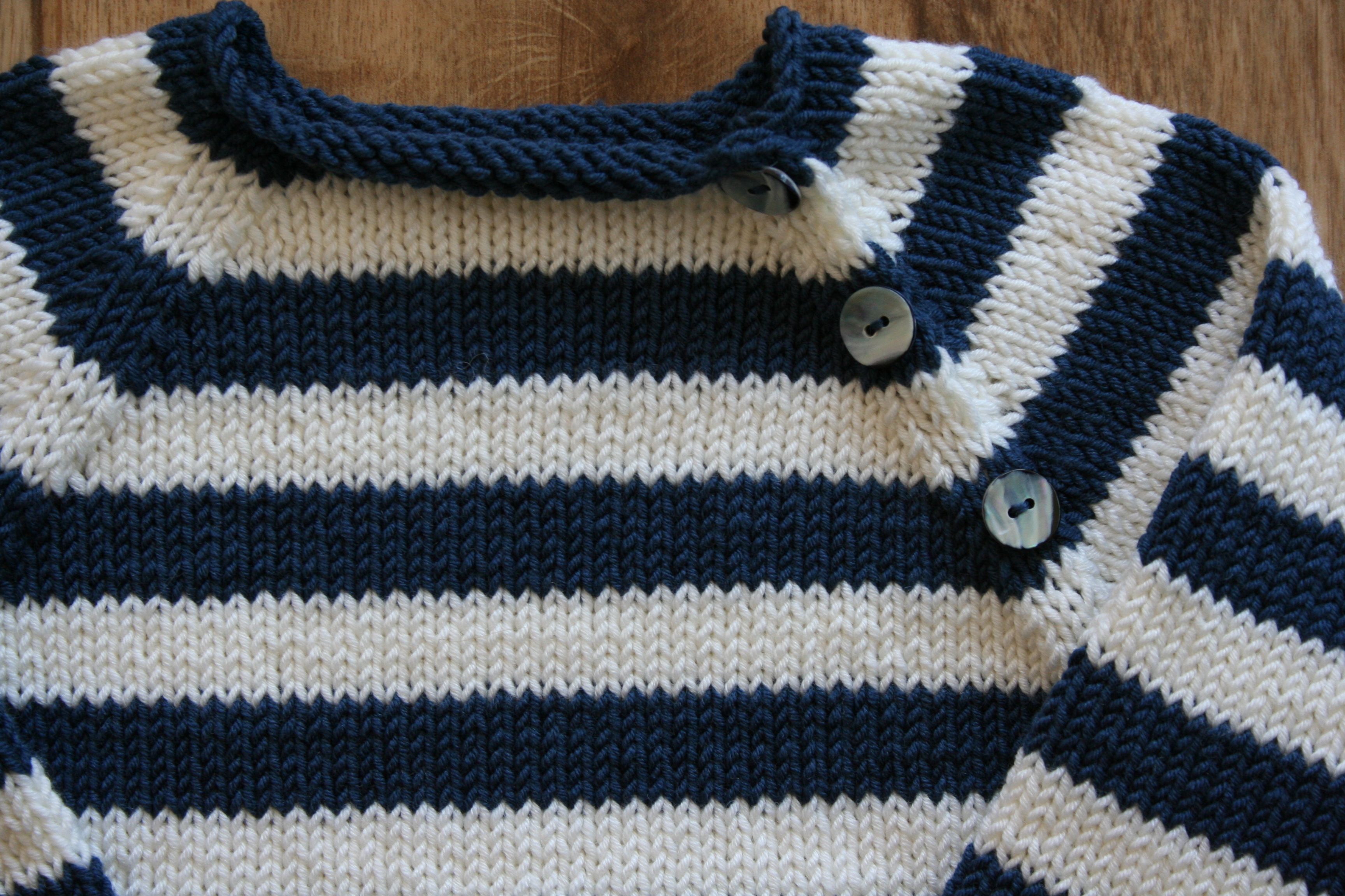 Pletený svetr pro mimi z MERINO vlny
